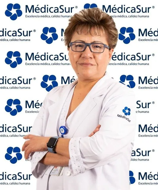 Ayde Flores Morones Médica Sur Copyright
